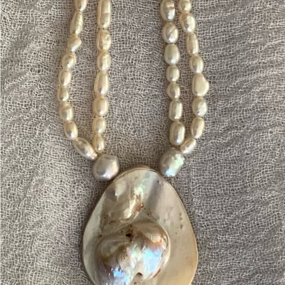 Double strand cultured pearl necklace with pearl pendant